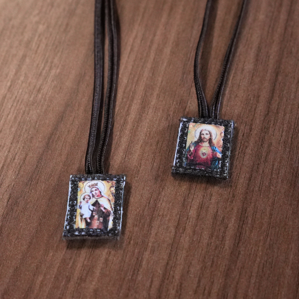 Escapulário de Nossa Senhora do Carmo e Sagrado Coração de Jesus